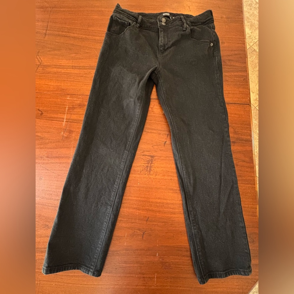 Hudson Women's Black Straight Leg Jeans. Size 12